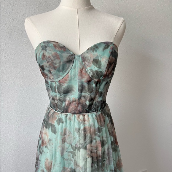 NWT Lulus Mint Floral Pleated Maxi Dress Strapless Spring Easter S - Picture 5 of 9
